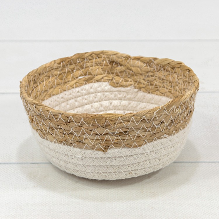 Корзина плетёная Круглая 15*7 (±5%) из камыша и хлопка (78) Натуральный/Белый 1/120 Арт: 420167/78