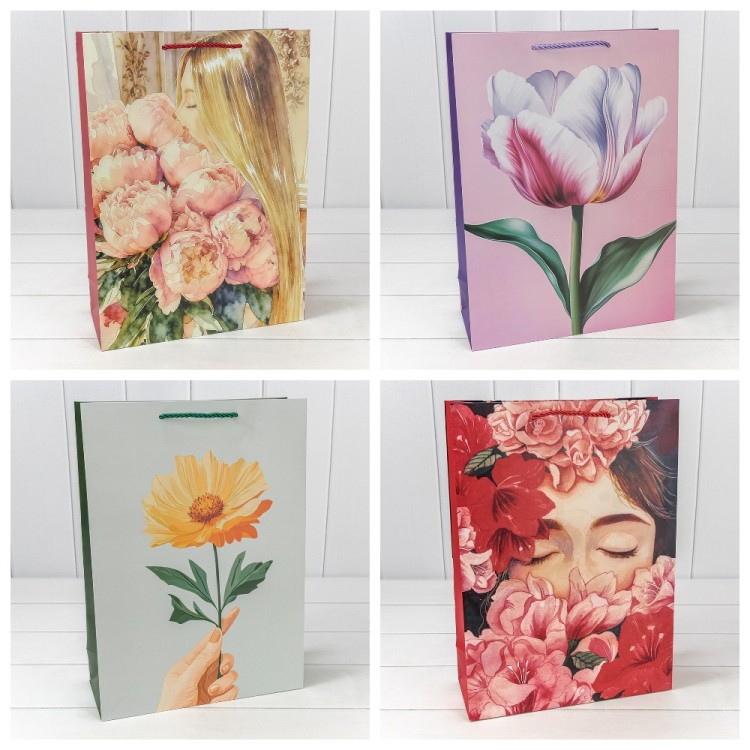 Пакет подарочный "Цветы" (микс 398) 30*41,5*12 210г 1/20 1/80 Арт: 000398A