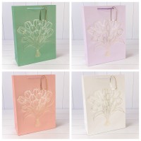 Пакет подарочный с тиснением "Букет" (микс) 31*42*12 210г 1/20 1/80 Арт: 000330A